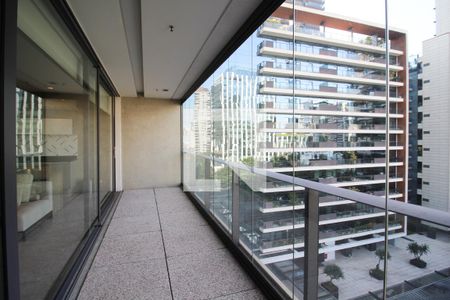 Varanda  de apartamento à venda com 1 quarto, 66m² em Vila Olímpia, São Paulo