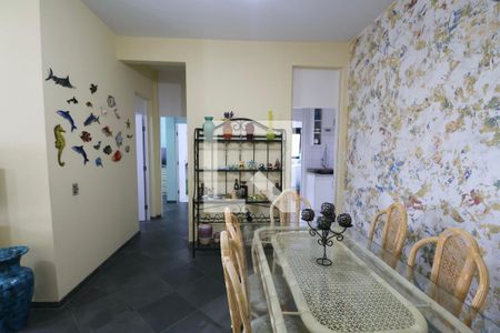 Sala de apartamento para alugar com 2 quartos, 75m² em Vila Júlia, Guarujá