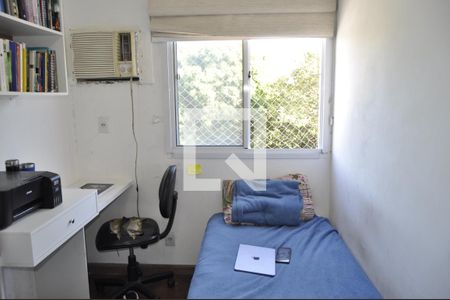 Quarto 1 de apartamento para alugar com 3 quartos, 60m² em Del Castilho, Rio de Janeiro