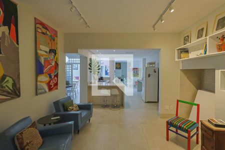 Sala de apartamento à venda com 2 quartos, 160m² em Serra, Belo Horizonte