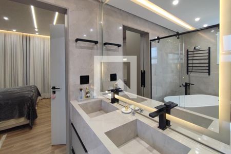 Banheiro Suíte de apartamento à venda com 3 quartos, 110m² em Cambuí, Campinas