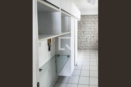 Cozinha  de apartamento para alugar com 2 quartos, 50m² em Barra, Salvador