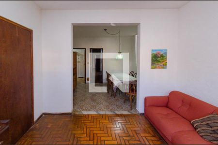 Sala de casa à venda com 3 quartos, 240m² em Serra, Belo Horizonte