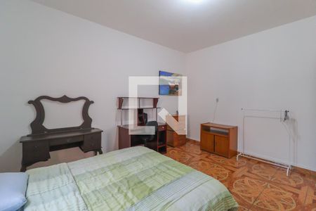 Casa à venda com 750m², 3 quartos e 5 vagas Casa à venda com 750m², 3 quartos e 5 vagasQuarto 2