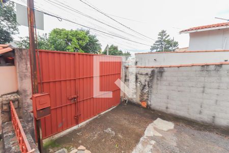 Casa à venda com 750m², 3 quartos e 5 vagas Casa à venda com 750m², 3 quartos e 5 vagasQuintal