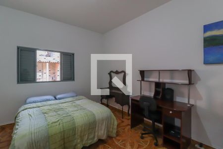 Casa à venda com 750m², 3 quartos e 5 vagas Casa à venda com 750m², 3 quartos e 5 vagasQuarto 2