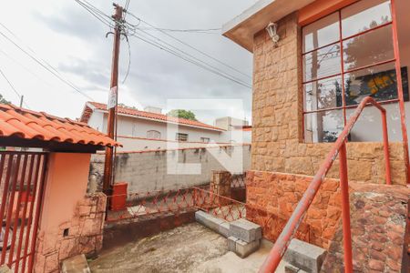 Casa à venda com 750m², 3 quartos e 5 vagas Casa à venda com 750m², 3 quartos e 5 vagasQuintal