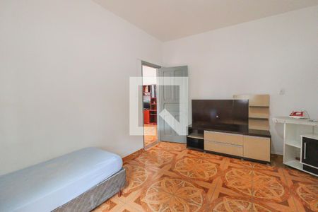 Casa à venda com 750m², 3 quartos e 5 vagas Casa à venda com 750m², 3 quartos e 5 vagasQuarto