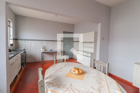 Casa à venda com 750m², 3 quartos e 5 vagas Casa à venda com 750m², 3 quartos e 5 vagasCozinha