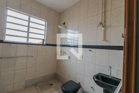 Casa à venda com 750m², 3 quartos e 5 vagas Casa à venda com 750m², 3 quartos e 5 vagasBanheiro