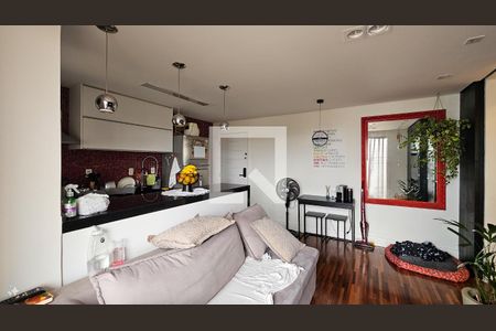 Sala de apartamento à venda com 2 quartos, 58m² em Usina Piratininga, São Paulo