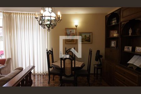 Sala de casa à venda com 4 quartos, 520m² em Bela Vista, Jundiaí
