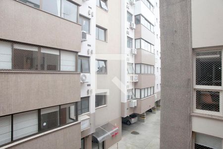 Vista Sala de apartamento à venda com 2 quartos, 245m² em Higienópolis, Porto Alegre