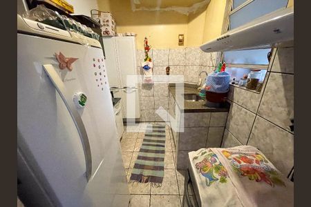 Cozinha de casa de condomínio à venda com 2 quartos, 82m² em Inconfidentes, Contagem