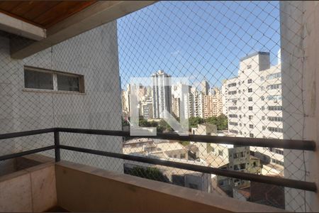 Varanda de apartamento para alugar com 3 quartos, 110m² em Lourdes, Belo Horizonte