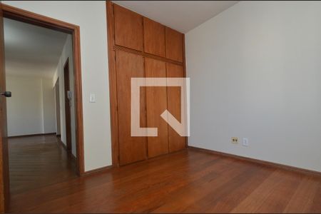 Quarto de apartamento para alugar com 3 quartos, 110m² em Lourdes, Belo Horizonte