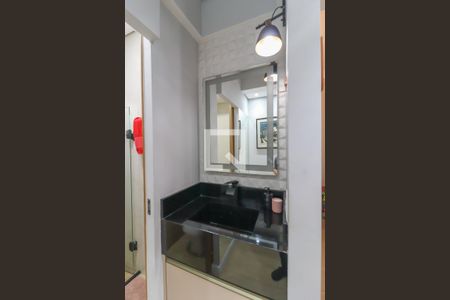 Apartamento à venda com 75m², 2 quartos e 1 vaga Apartamento à venda com 75m², 2 quartos e 1 vagaBanheiro