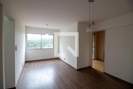 Sala de apartamento à venda com 3 quartos, 74m² em Santo Amaro, São Paulo