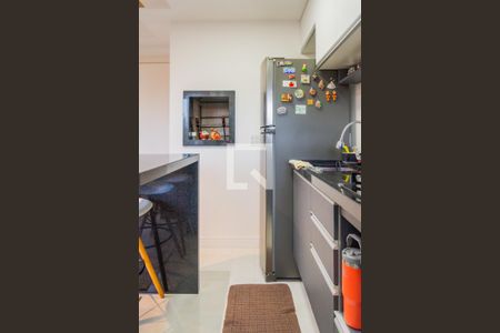 Cozinha e Área de Serviço de apartamento à venda com 2 quartos, 51m² em Azenha, Porto Alegre