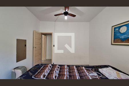 Quarto de apartamento para alugar com 2 quartos, 65m² em Jardim Melvi, Praia Grande
