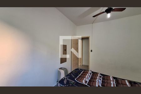 Quarto de apartamento para alugar com 2 quartos, 65m² em Jardim Melvi, Praia Grande