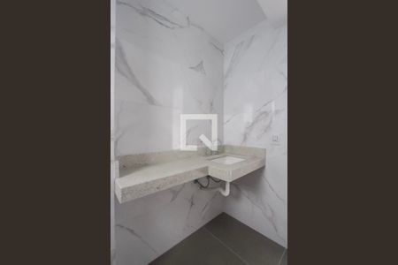 Lavabo de apartamento para alugar com 1 quarto, 55m² em Petrópolis, Porto Alegre