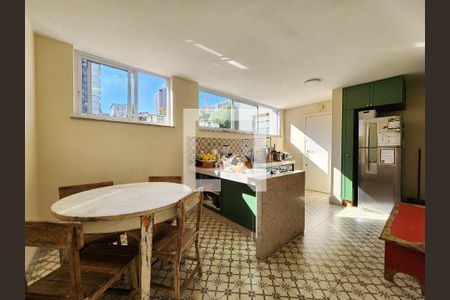 Cozinha de apartamento à venda com 4 quartos, 240m² em Cruzeiro, Belo Horizonte