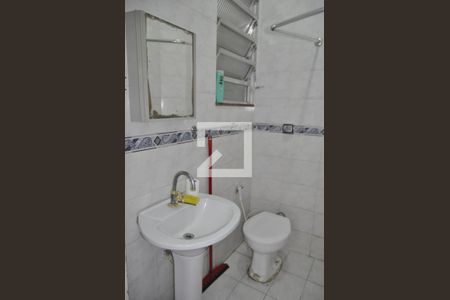 Banheiro 1 de apartamento para alugar com 1 quarto, 75m² em Higienópolis, Rio de Janeiro