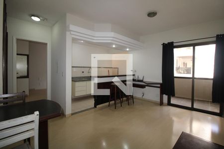 Sala de apartamento para alugar com 1 quarto, 55m² em Cambuí, Campinas