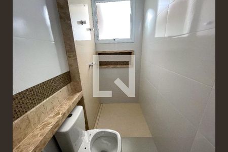 Banheiro da Suíte de apartamento à venda com 2 quartos, 100m² em Novo Eldorado, Contagem