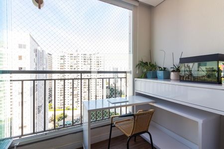Varanda  de apartamento à venda com 3 quartos, 70m² em Continental, Osasco
