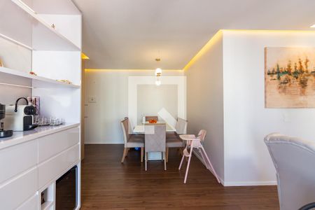 Sala de apartamento à venda com 2 quartos, 70m² em Continental, Osasco