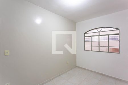 Quarto 2 de casa para alugar com 2 quartos, 80m² em Glória, Belo Horizonte