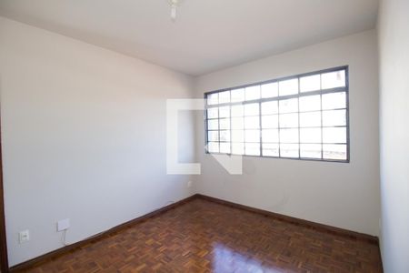 Sala de apartamento para alugar com 3 quartos, 90m² em Cidade Nova, Belo Horizonte