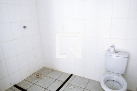 Banheiro de apartamento para alugar com 2 quartos, 50m² em Cidade Náutica, São Vicente