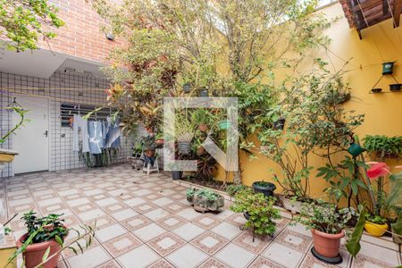 Quintal/Jardim de casa à venda com 3 quartos, 128m² em Jardim Santa Emilia, São Paulo