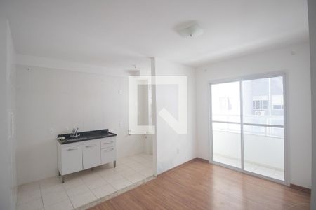 Sala de apartamento para alugar com 2 quartos, 50m² em Rio do Ouro, São Gonçalo