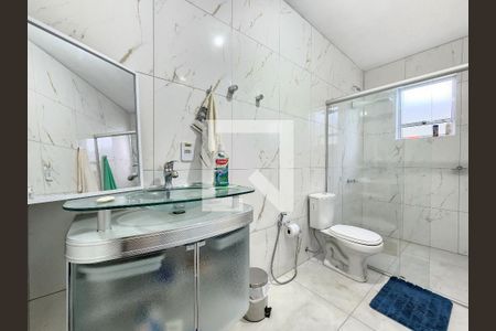 Banheiro da Suíte 1 de casa para alugar com 3 quartos, 180m² em Jardim Canada, Nova Lima