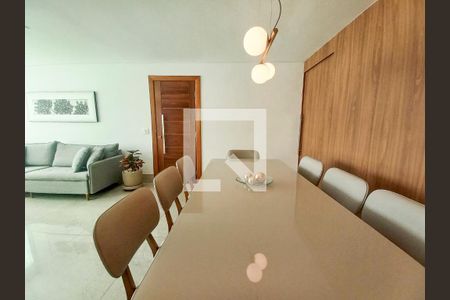 Sala de apartamento à venda com 4 quartos, 119m² em Floresta, Belo Horizonte