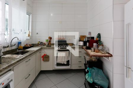 Cozinha de casa para alugar com 3 quartos, 100m² em Jardim Ester, São Paulo