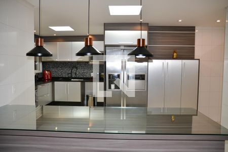 Apartamento à venda com 148m², 3 quartos e 3 vagas Apartamento à venda com 148m², 3 quartos e 3 vagasCozinha