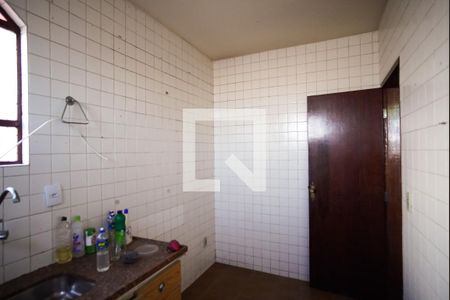 Cozinha de casa à venda com 3 quartos, 185m² em Itapoã, Belo Horizonte