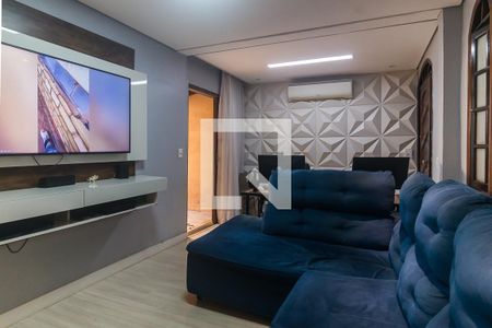 Sala de casa para alugar com 2 quartos, 110m² em Conjunto Residencial Alvaro Bovolenta, Mogi das Cruzes