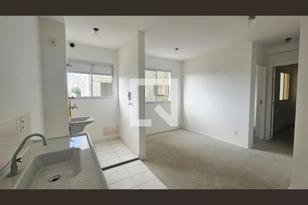 Sala / Cozinha de apartamento para alugar com 2 quartos, 36m² em Vila Socorro, São Paulo