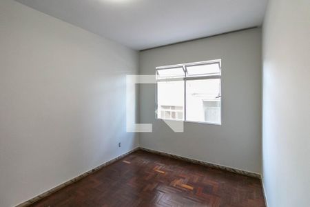 Quarto de apartamento para alugar com 5 quartos, 135m² em Sagrada Família, Belo Horizonte