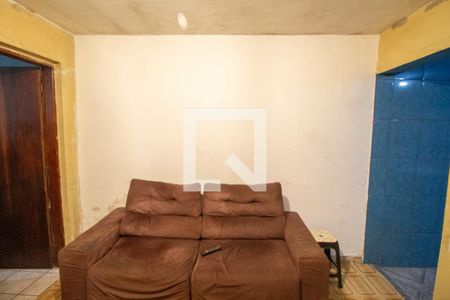 Sala de casa para alugar com 2 quartos, 100m² em Jardim Santa Rosa, Ferraz de Vasconcelos