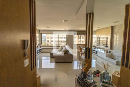 Sala de apartamento à venda com 2 quartos, 89m² em Cavalhada, Porto Alegre