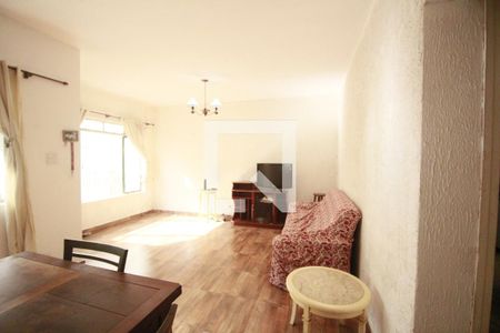 Sala de casa para alugar com 4 quartos, 140m² em Itaim Bibi, São Paulo