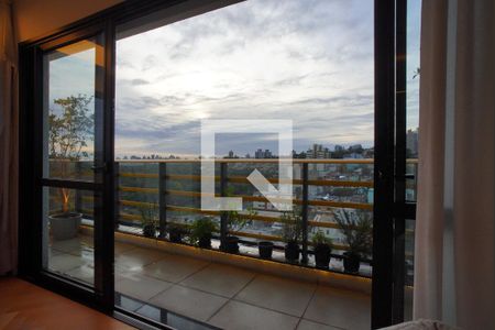 Sala - Varanda de apartamento para alugar com 1 quarto, 72m² em Jardim do Salso, Porto Alegre