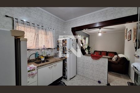 Cozinha de apartamento para alugar com 1 quarto, 56m² em Cidade Ocian, Praia Grande